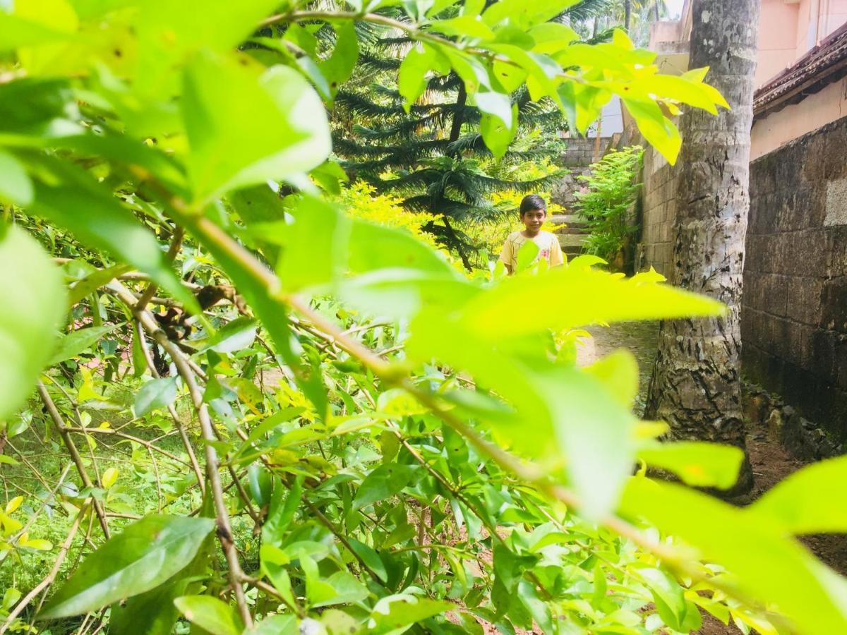 Ganesh House Ayurveda Homestay Ковалам Екстер'єр фото